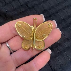 Vintage gold butterfly brooch/pendant